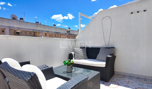 Odsprzedaż - Mieszkanie w bloku - Torrevieja - Costa Blanca