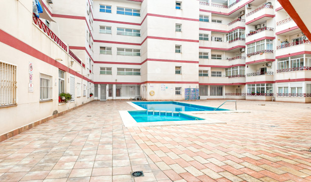Odsprzedaż - Mieszkanie w bloku - Torrevieja - Costa Blanca