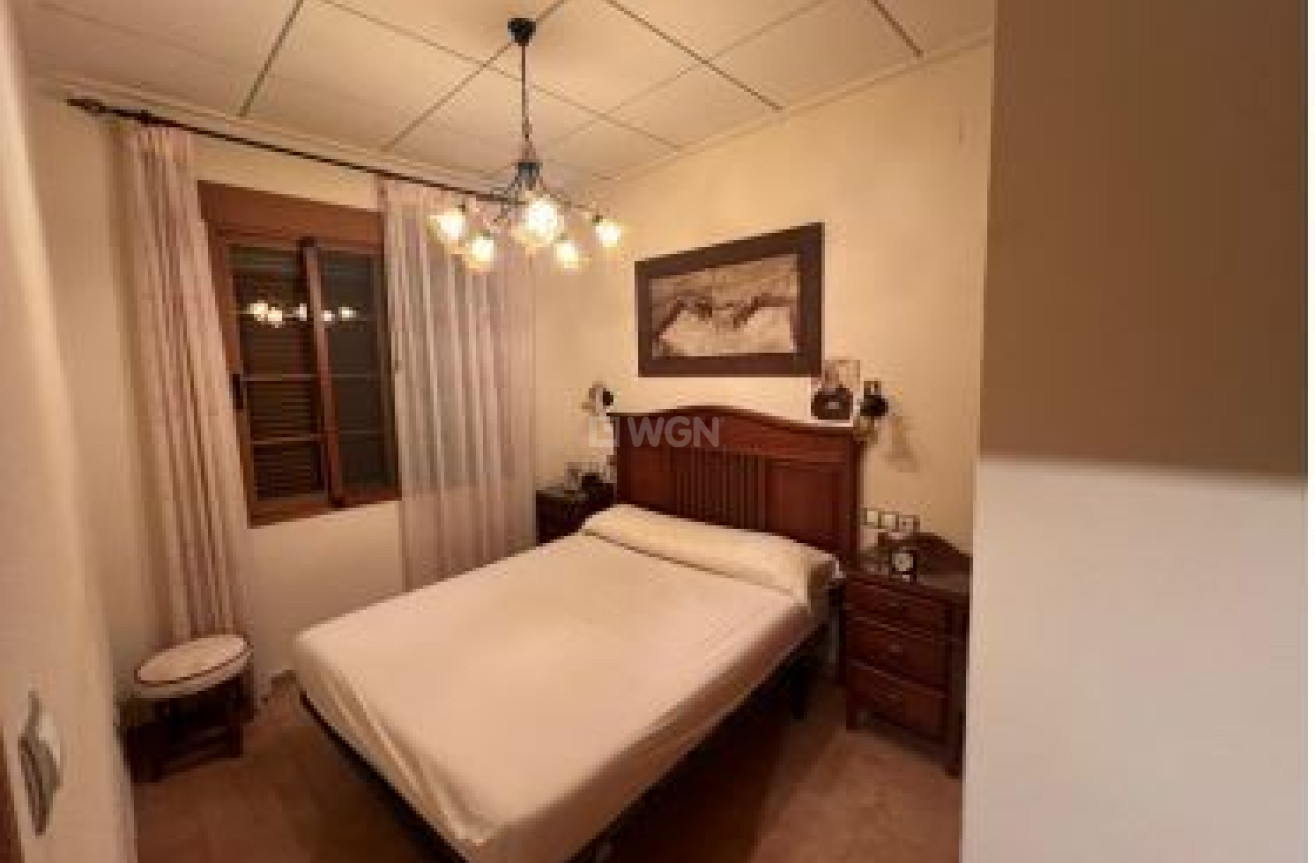 Odsprzedaż - Villa - Orihuela Costa - Punta Prima
