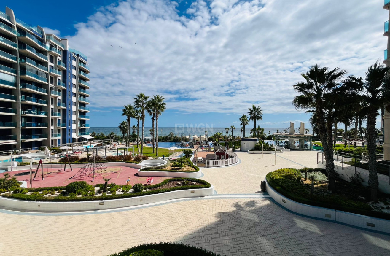 Odsprzedaż - Mieszkanie w bloku - Punta Prima - Costa Blanca