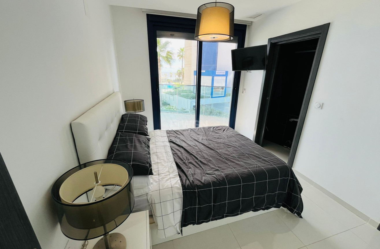 Odsprzedaż - Mieszkanie w bloku - Punta Prima - Costa Blanca