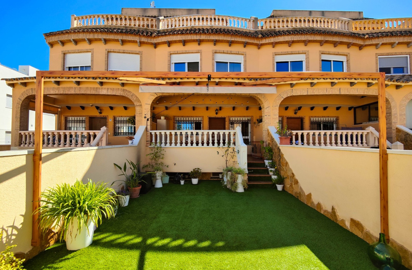 Odsprzedaż - Kamienica - Guardamar del Segura - Costa Blanca
