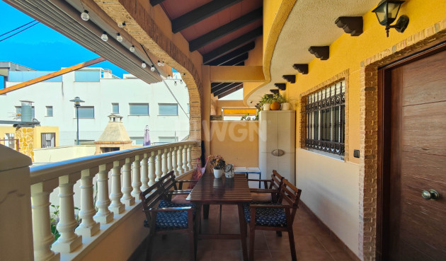 Odsprzedaż - Kamienica - Guardamar del Segura - Costa Blanca