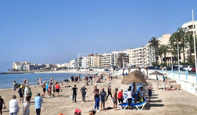 Odsprzedaż - Mieszkanie w bloku - Torrevieja - Centro