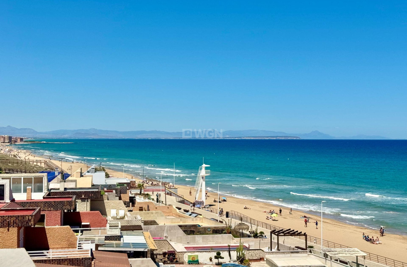 Odsprzedaż - Mieszkanie w bloku - Torrevieja - Torre La Mata