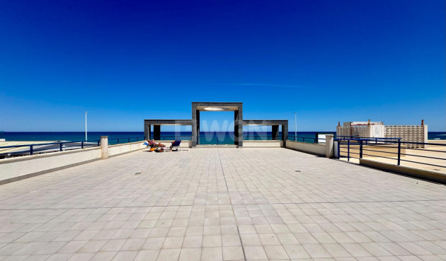 Odsprzedaż - Mieszkanie w bloku - Torrevieja - Torre La Mata