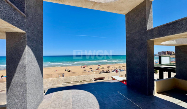 Odsprzedaż - Mieszkanie w bloku - Torrevieja - Torre La Mata