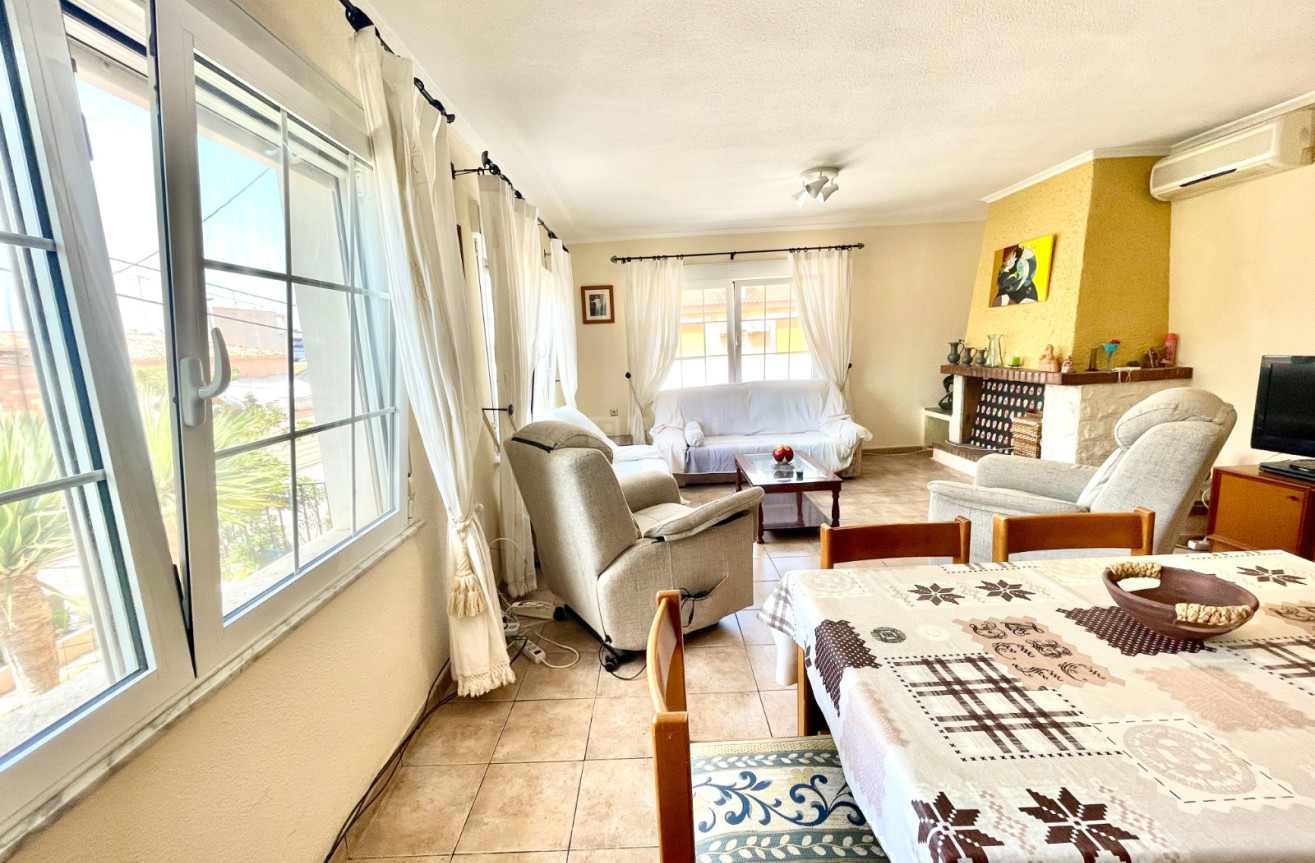 Odsprzedaż - Villa - Benijofar - Costa Blanca