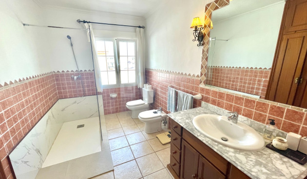Odsprzedaż - Villa - Benijofar - Costa Blanca