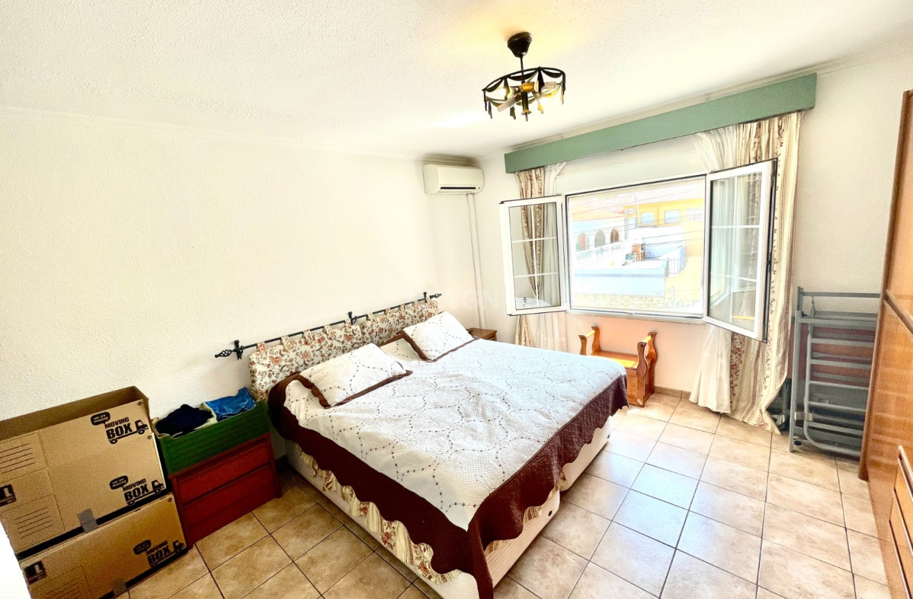 Odsprzedaż - Villa - Benijofar - Costa Blanca