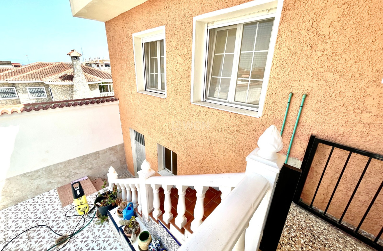Odsprzedaż - Villa - Benijofar - Costa Blanca