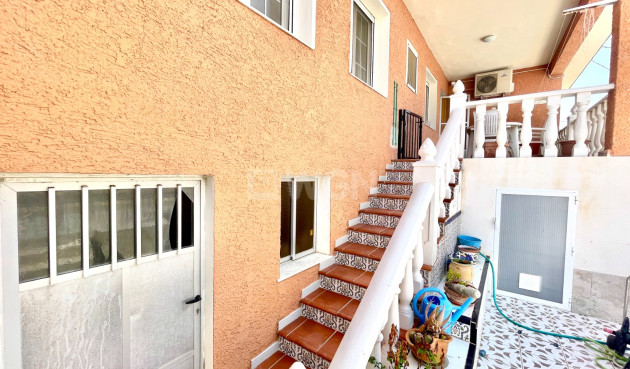 Odsprzedaż - Villa - Benijofar - Costa Blanca