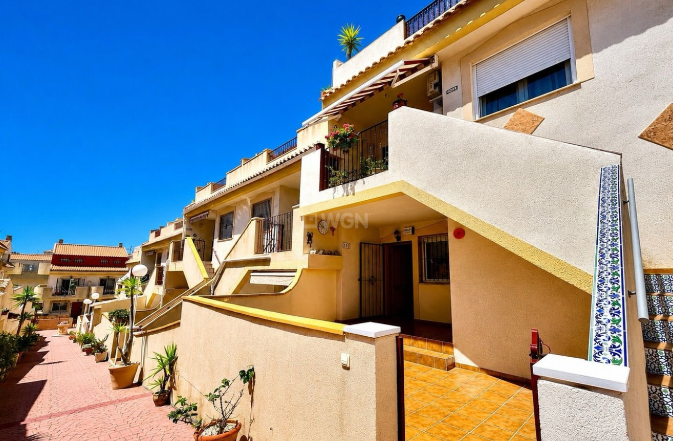Odsprzedaż - Mieszkanie w bloku - La Zenia - Costa Blanca