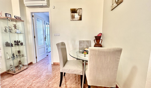 Odsprzedaż - Mieszkanie w bloku - La Zenia - Costa Blanca