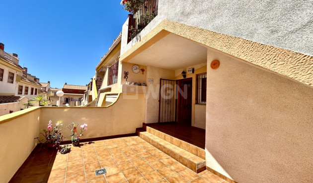 Odsprzedaż - Mieszkanie w bloku - La Zenia - Costa Blanca