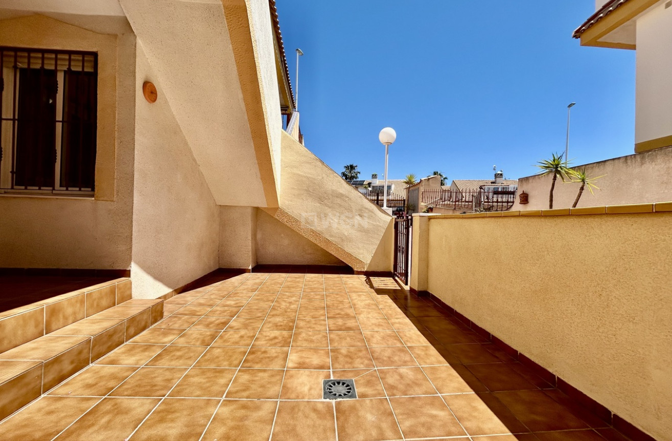 Odsprzedaż - Mieszkanie w bloku - La Zenia - Costa Blanca