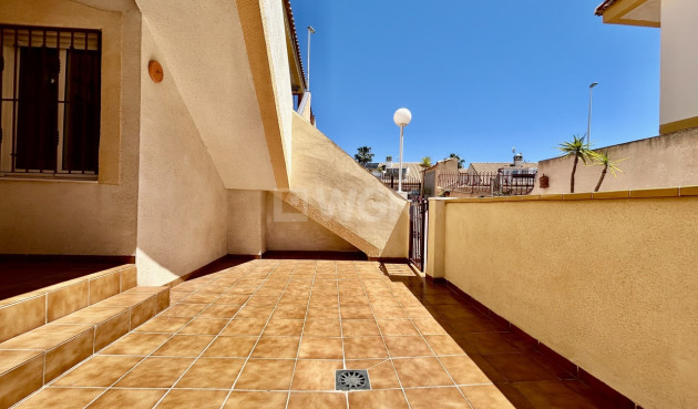 Odsprzedaż - Mieszkanie w bloku - La Zenia - Costa Blanca