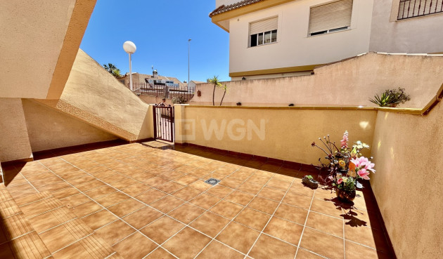 Odsprzedaż - Mieszkanie w bloku - La Zenia - Costa Blanca