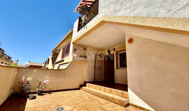 Odsprzedaż - Mieszkanie w bloku - La Zenia - Costa Blanca