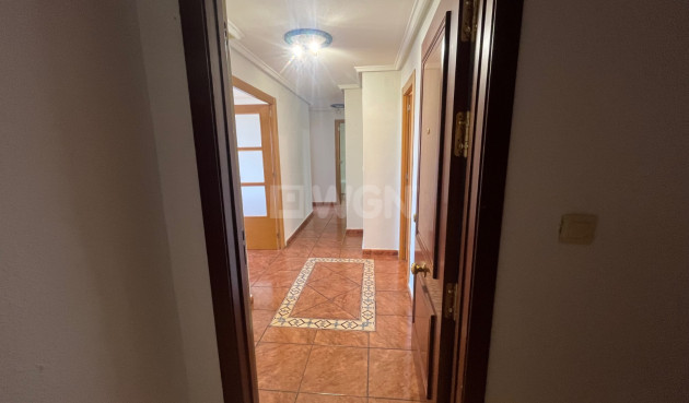 Odsprzedaż - Mieszkanie w bloku - Benijofar - Costa Blanca