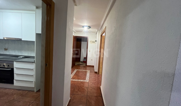 Odsprzedaż - Mieszkanie w bloku - Benijofar - Costa Blanca