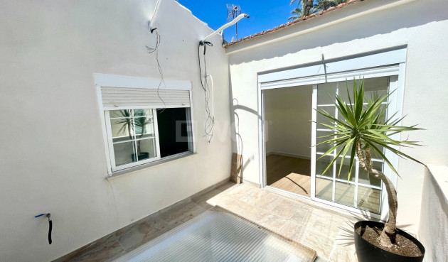 Odsprzedaż - Kamienica - Daya Vieja - Costa Blanca