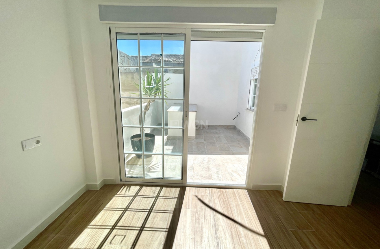 Odsprzedaż - Kamienica - Daya Vieja - Costa Blanca