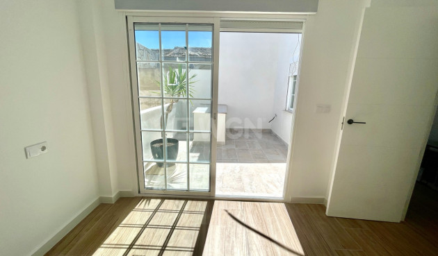 Odsprzedaż - Kamienica - Daya Vieja - Costa Blanca