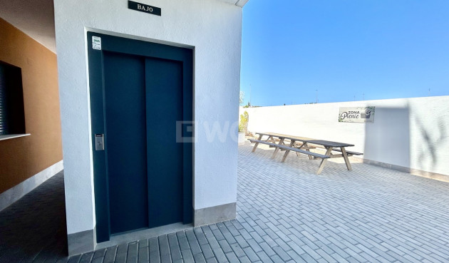 Odsprzedaż - Mieszkanie w bloku - Pilar de la Horadada - Costa Blanca