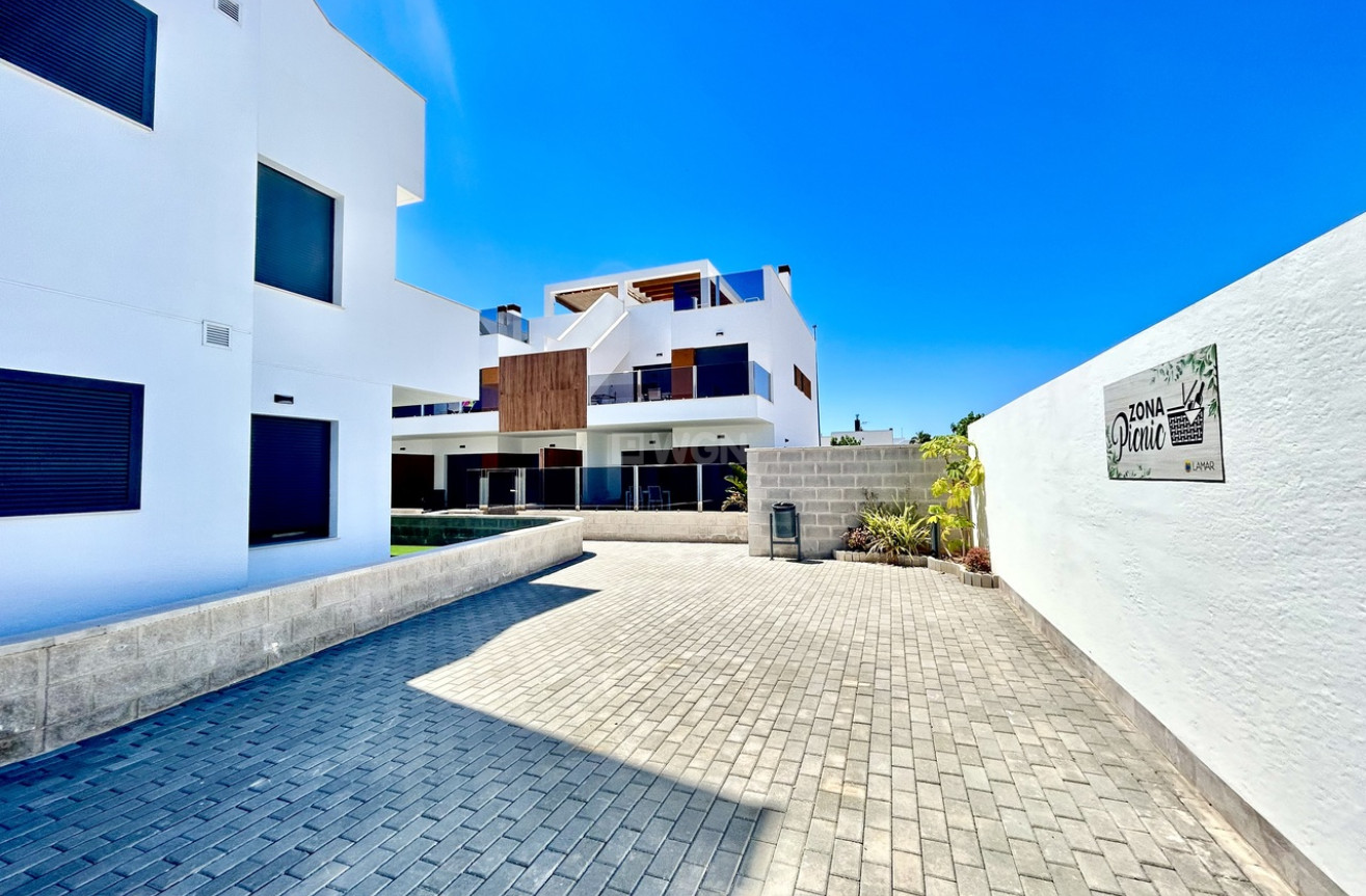Odsprzedaż - Mieszkanie w bloku - Pilar de la Horadada - Costa Blanca