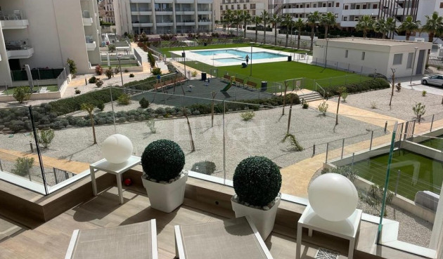 Odsprzedaż - Mieszkanie w bloku - Villamartin - Costa Blanca