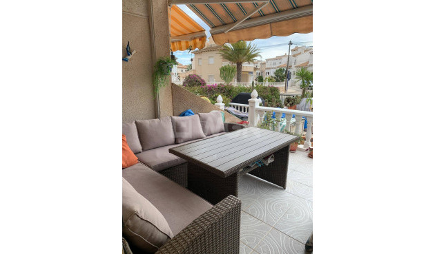 Odsprzedaż - Villa - Orihuela Costa - Las Filipinas