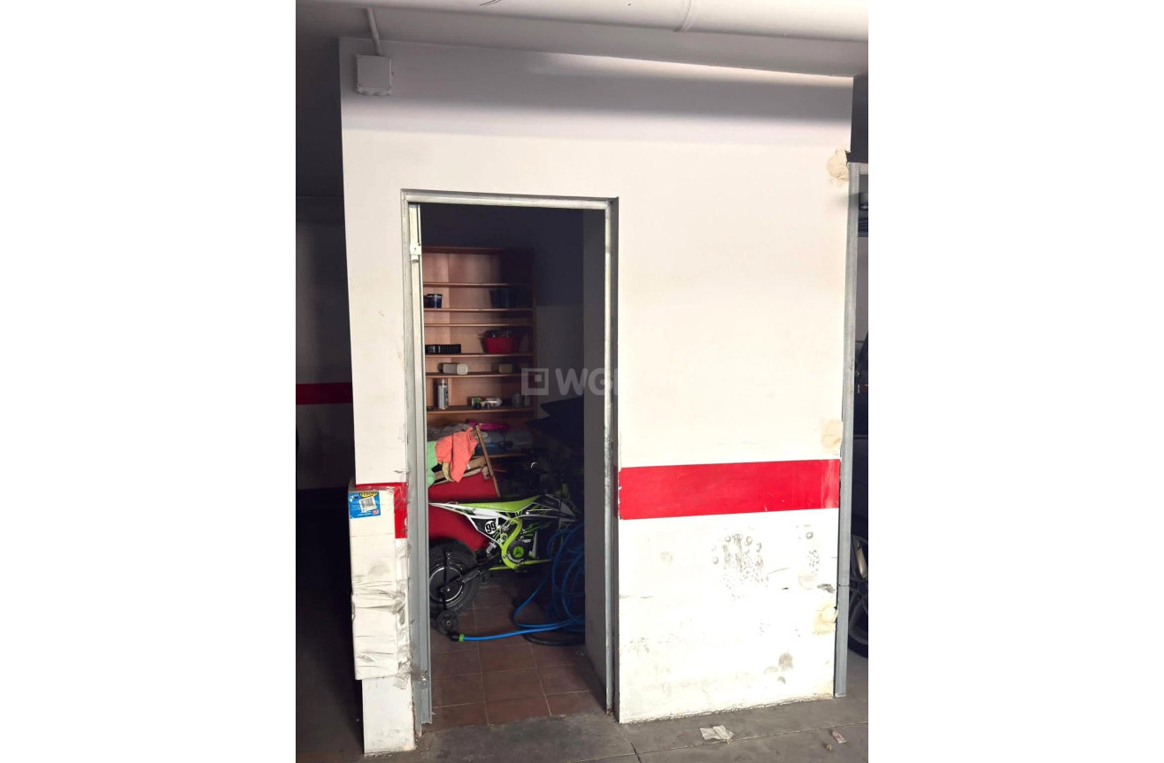 Odsprzedaż - Mieszkanie w bloku - Torrevieja - Nueva Torrevieja