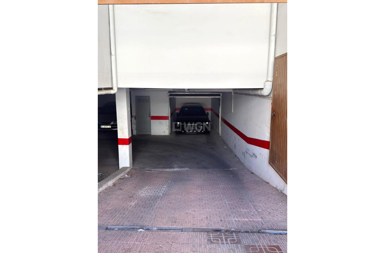 Odsprzedaż - Mieszkanie w bloku - Torrevieja - Nueva Torrevieja