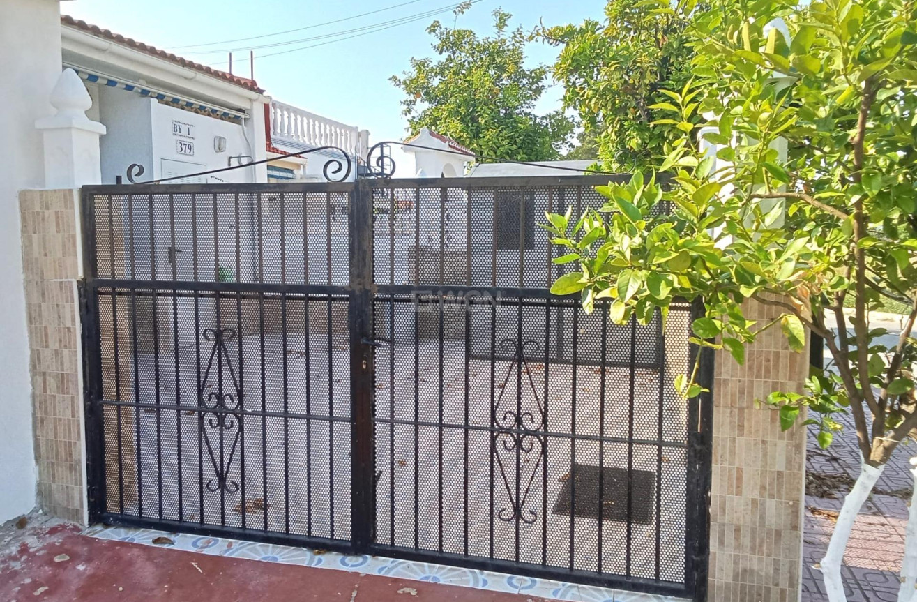 Odsprzedaż - Bungalow - Torrevieja - Torretas
