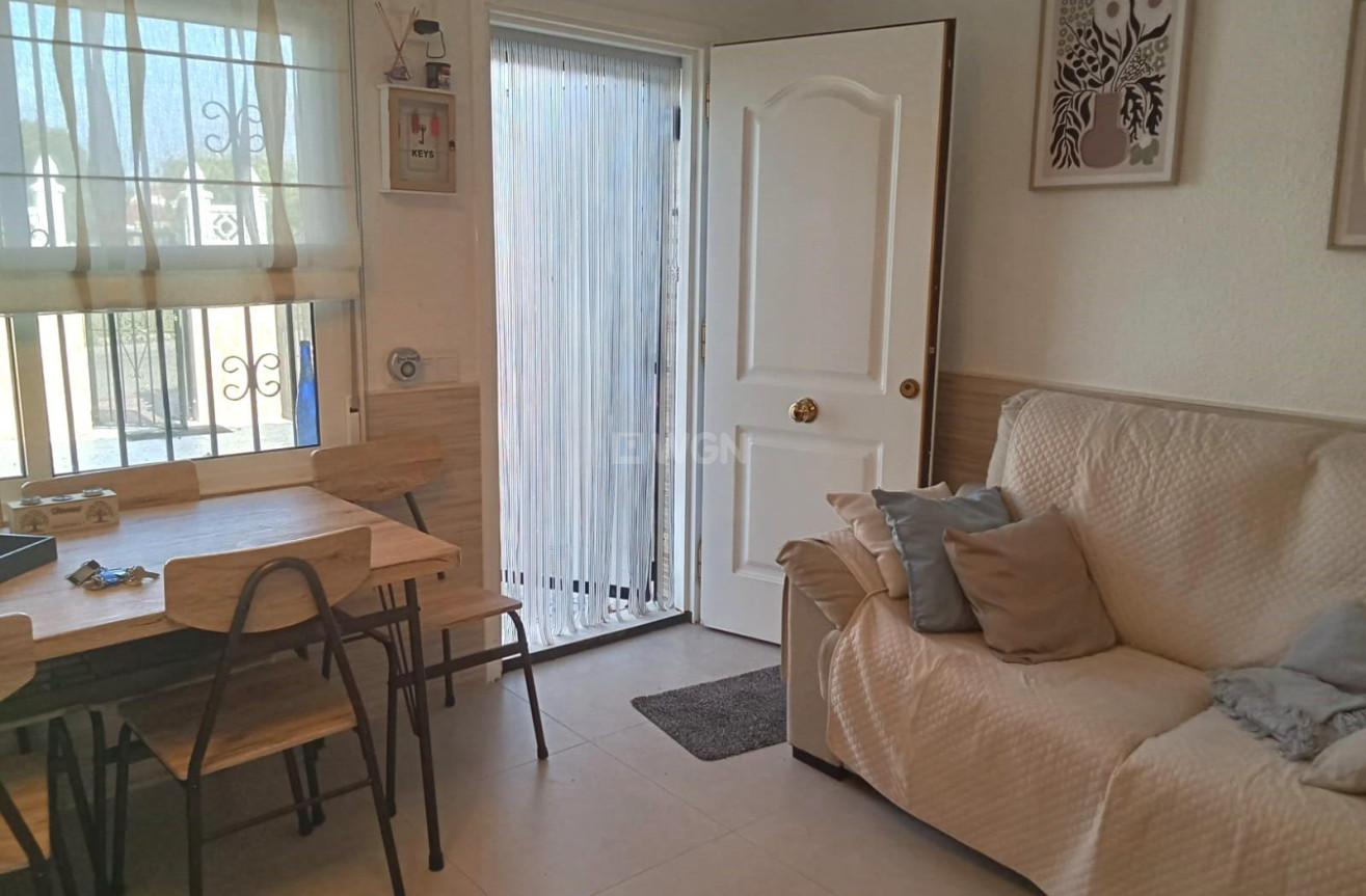 Odsprzedaż - Bungalow - Torrevieja - Torretas