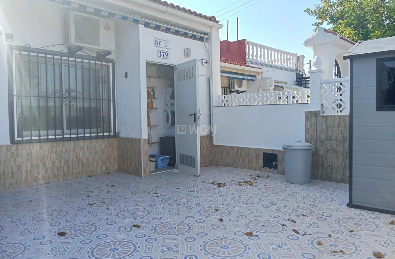 Odsprzedaż - Bungalow - Torrevieja - Torretas