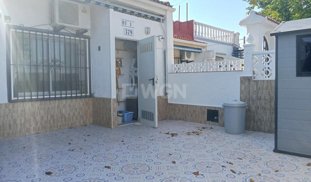 Odsprzedaż - Bungalow - Torrevieja - Torretas