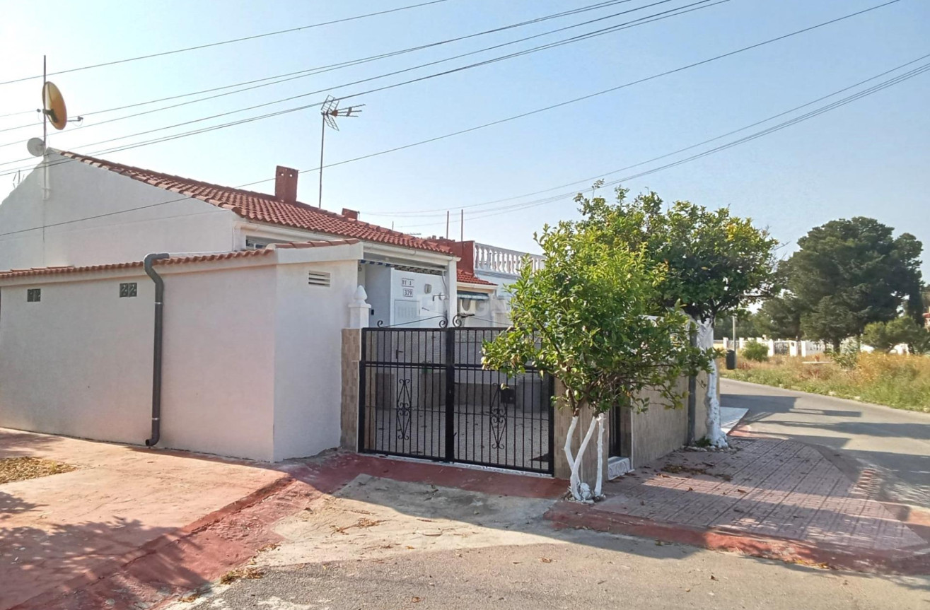 Odsprzedaż - Bungalow - Torrevieja - Torretas