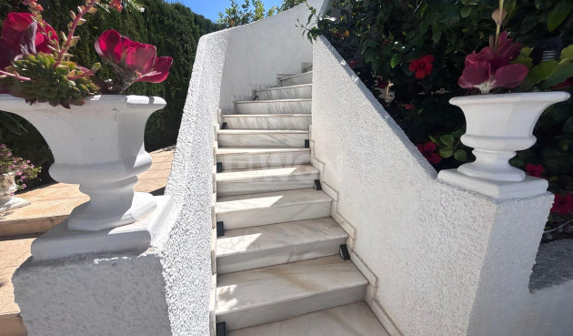 Odsprzedaż - Villa - Torrevieja - Los Balcones