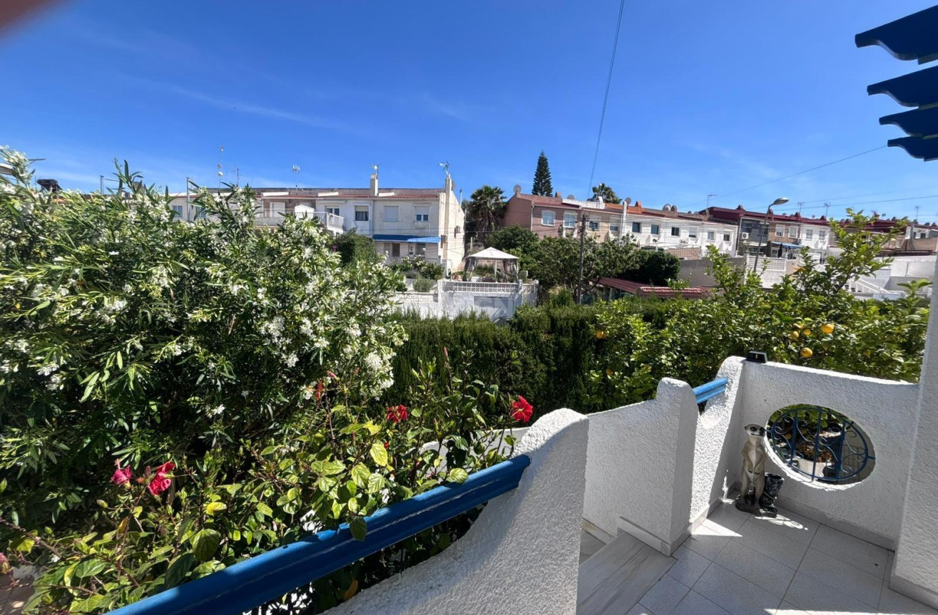Odsprzedaż - Villa - Torrevieja - Los Balcones