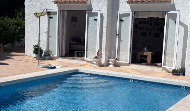 Odsprzedaż - Villa - Torrevieja - Los Balcones