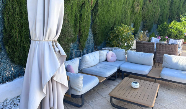 Odsprzedaż - Villa - Torrevieja - Los Balcones