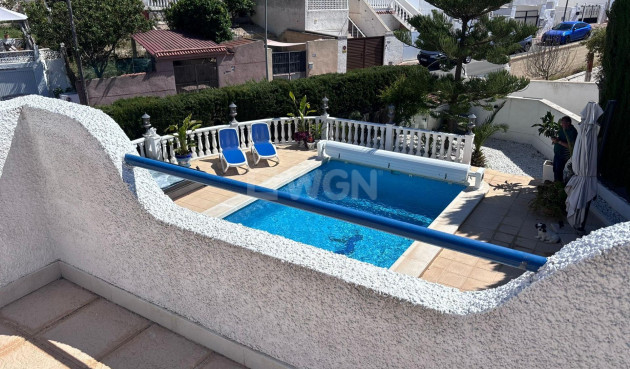 Odsprzedaż - Villa - Torrevieja - Los Balcones