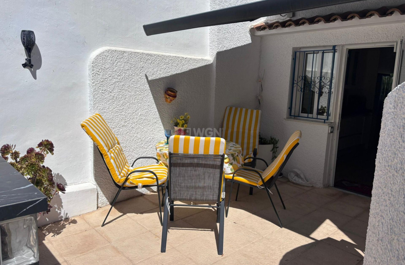Odsprzedaż - Villa - Torrevieja - Los Balcones