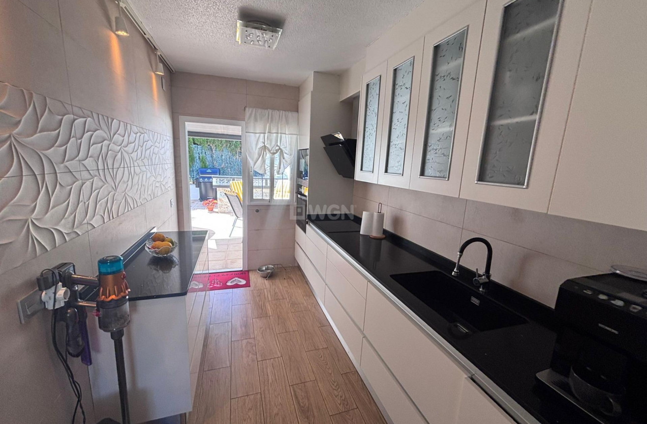 Odsprzedaż - Villa - Torrevieja - Los Balcones