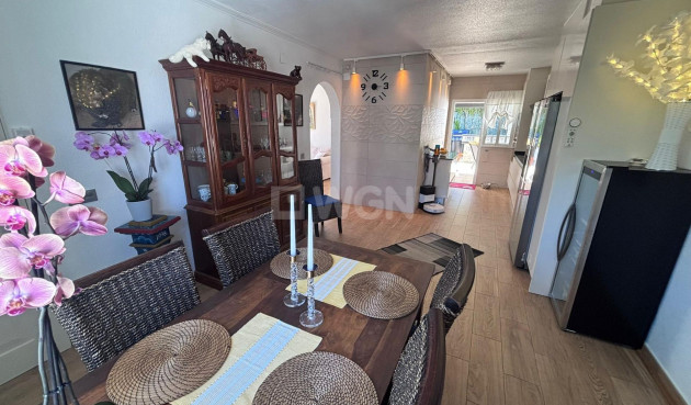 Odsprzedaż - Villa - Torrevieja - Los Balcones