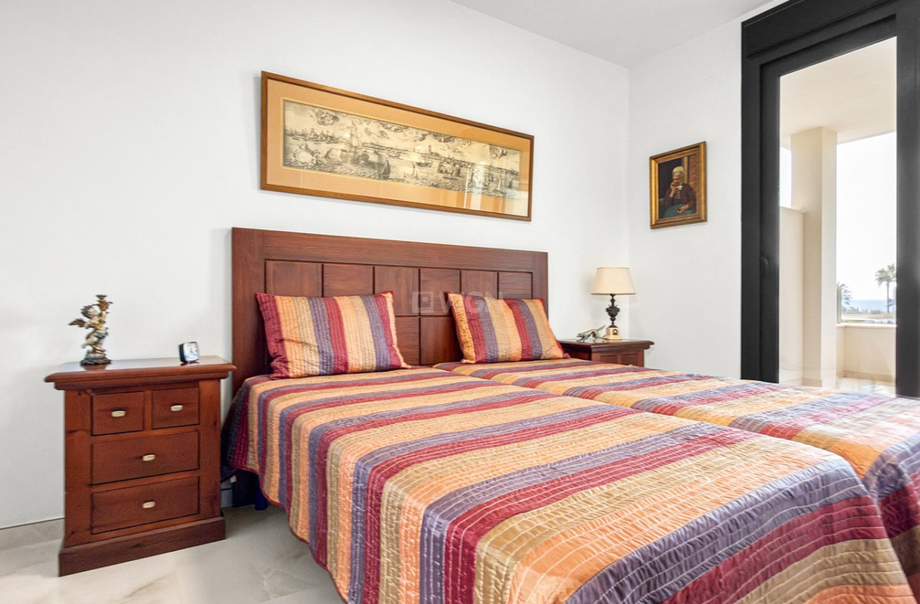 Odsprzedaż - Mieszkanie w bloku - Orihuela Costa - Costa Blanca