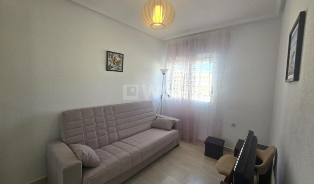 Odsprzedaż - Mieszkanie w bloku - Torrevieja - Centro