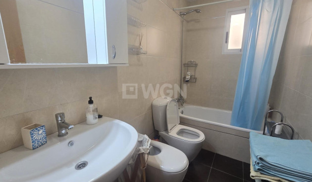 Odsprzedaż - Mieszkanie w bloku - Torrevieja - Centro
